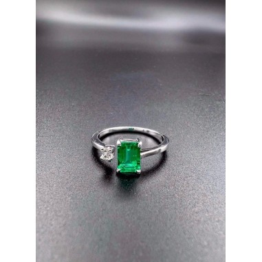 ANILLOS|Anillo esmeralda y diamantes oro blanco
