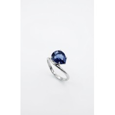 Anillo zafiro azul oro blanco